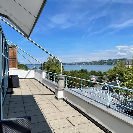 Geneva Hostel *