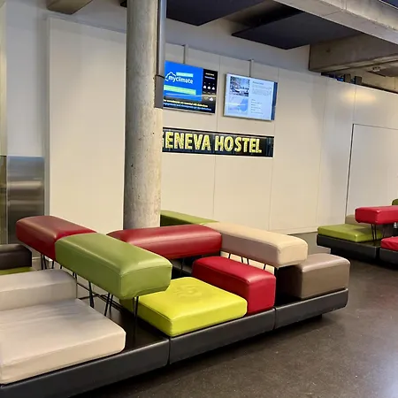 Geneva Hostel *